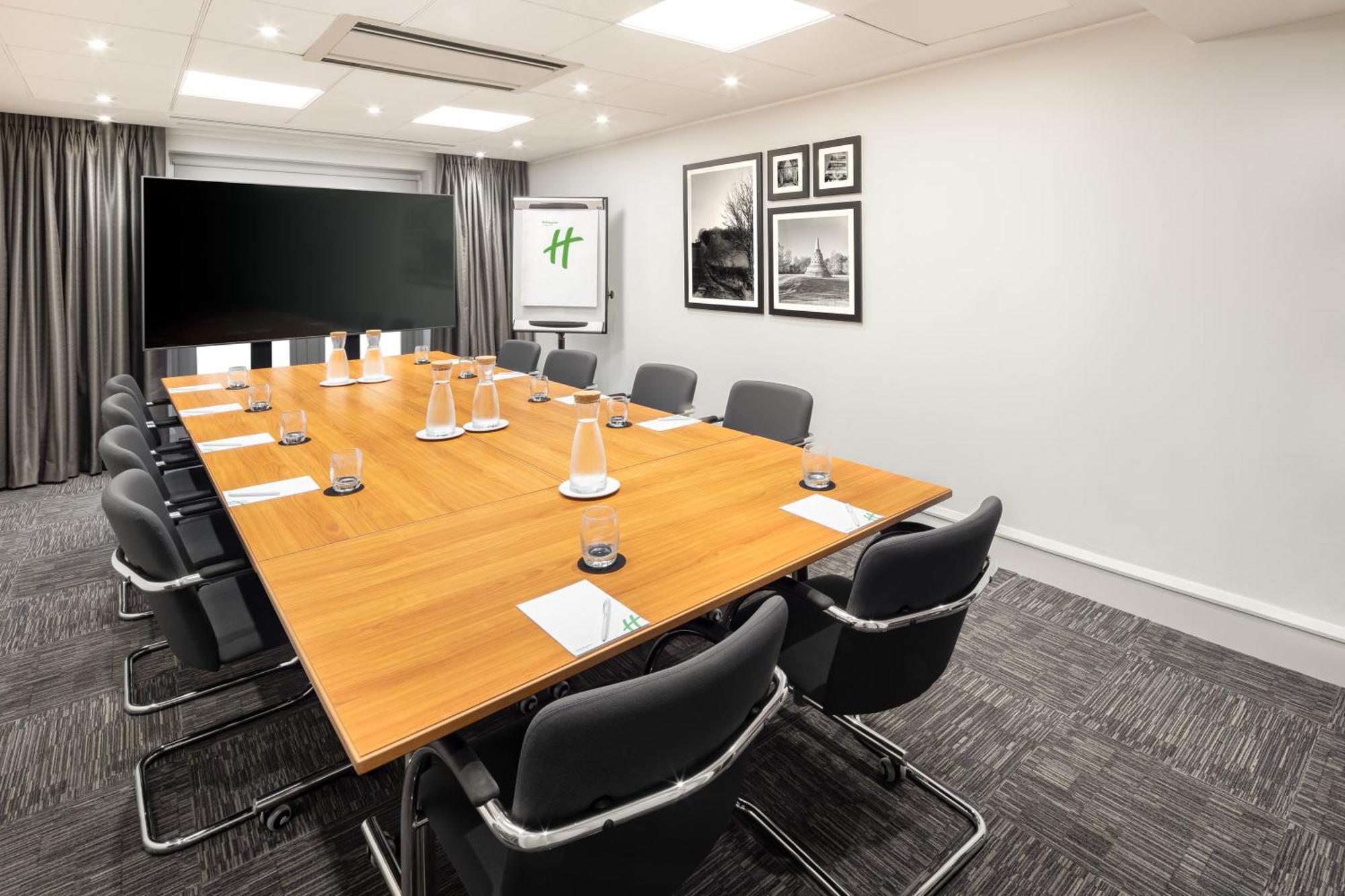 Holiday Inn Hemel Hempstead M1, Jct. 8 By Ihg Exterior photo